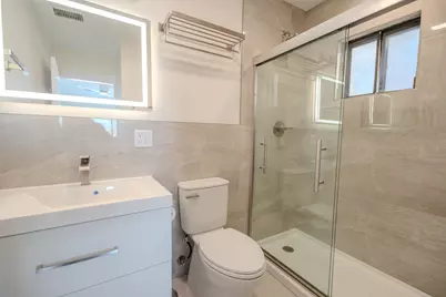 2740 W Farragut Avenue #3, Chicago, IL 60625 - Photo 15