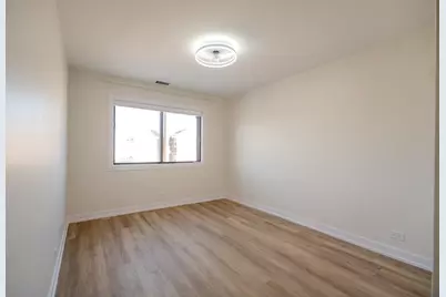 2740 W Farragut Avenue #3, Chicago, IL 60625 - Photo 17