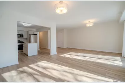 2740 W Farragut Avenue #3, Chicago, IL 60625 - Photo 5
