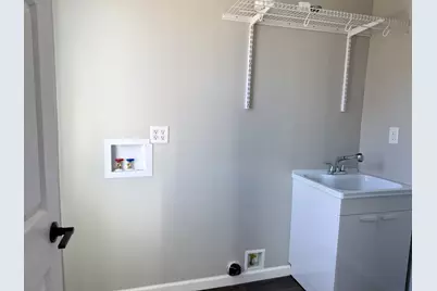 331 W Lincoln Street, Utica, IL 61373 - Photo 25