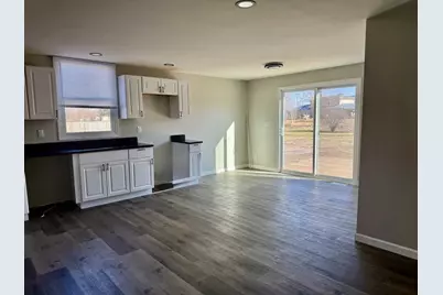 331 W Lincoln Street, Utica, IL 61373 - Photo 9