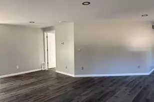 331 W Lincoln St, Utica, IL 61373 - Photo 7