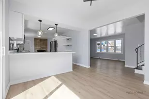 1455 Erie St, Elgin, IL 60123 - Photo 7