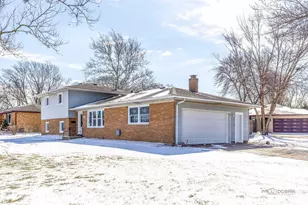 1455 Erie St, Elgin, IL 60123 - Photo 13