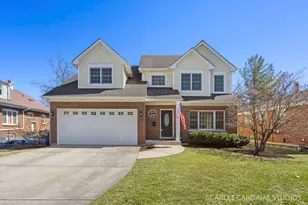 435 S School St, Lombard, IL 60148 - Photo 1