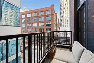 300 W Grand Ave, Chicago, IL 60654 - Photo 19