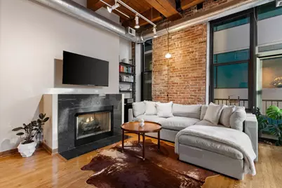 300 W Grand Avenue #302, Chicago, IL 60654 - Photo 5