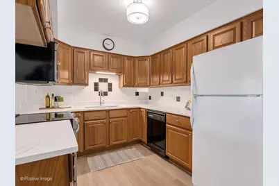 27 S Waiola Avenue #302, La Grange, IL 60525 - Photo 11