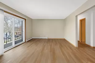 27 S Waiola Ave, La Grange, IL 60525 - Photo 5