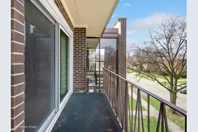 27 S Waiola Avenue #302, La Grange, IL 60525 - Photo 7