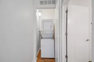 160 E Illinois St, Chicago, IL 60611 - Photo 13