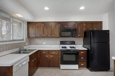 9200 Kedvale Avenue, Skokie, IL 60076 - Photo 7