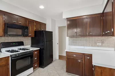 9200 Kedvale Avenue, Skokie, IL 60076 - Photo 5