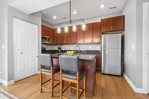 1441 W Cuyler Ave, Chicago, IL 60613 - Photo 5