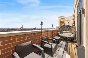 833 W 15th Pl, Chicago, IL 60607 - Photo 15