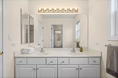 2188 Avalon Drive, Buffalo Grove, IL 60089 - Photo 19