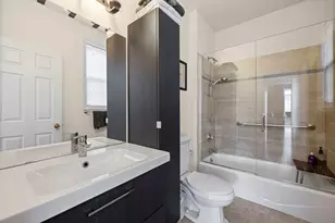 2188 Avalon Dr, Buffalo Grove, IL 60089 - Photo 13