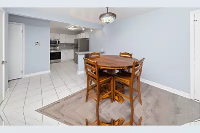 483 N Larch Avenue #204W, Elmhurst, IL 60126 - Photo 5