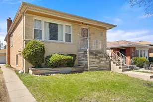 9126 S Oglesby Ave, Chicago, IL 60617 - Photo 1