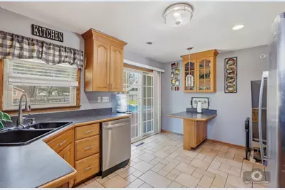 20W260 Meadow Lane, Lemont, IL 60439 - Photo 9