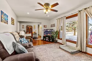 128 Edgebrook Dr, Sandwich, IL 60548 - Photo 3