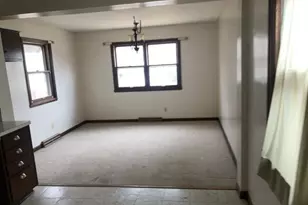 2917 Lawndale Ave, Rockford, IL 61101 - Photo 5