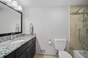 3122 Sandy Ln, Glenview, IL 60026 - Photo 9