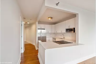 400 N Lasalle Street #2108, Chicago, IL 60654 - Photo 9