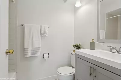 1136 Greenleaf Avenue #205, Wilmette, IL 60091 - Photo 17