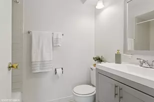 1136 Greenleaf Ave, Wilmette, IL 60091 - Photo 17