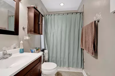 6204 N Claremont Avenue #2, Chicago, IL 60659 - Photo 15