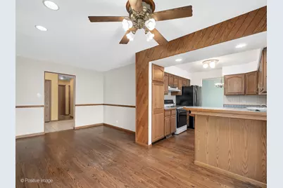 7102 Beechnut Lane, Darien, IL 60561 - Photo 9