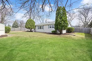 7102 Beechnut Ln, Darien, IL 60561 - Photo 15