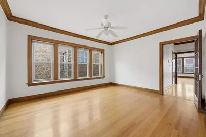 7634 S Phillips Avenue, Chicago, IL 60649 - Photo 11