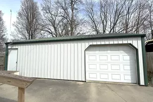 517 College Ave, Centralia, IL 62801 - Photo 11