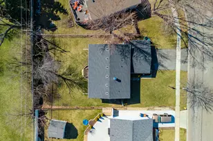 225 E Lincoln Ave, Glendale Heights, IL 60139 - Photo 21