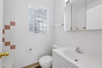 6521 S Saint Lawrence Avenue, Chicago, IL 60637 - Photo 11