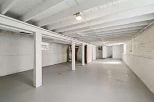 6521 S St Lawrence Ave, Chicago, IL 60637 - Photo 17