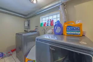 6351 S Kilbourn Ave, Chicago, IL 60629 - Photo 27