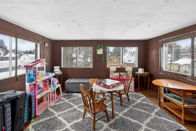 827 N 10th Street, Dekalb, IL 60115 - Photo 31