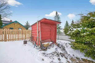 827 N 10th St, Dekalb, IL 60115 - Photo 37