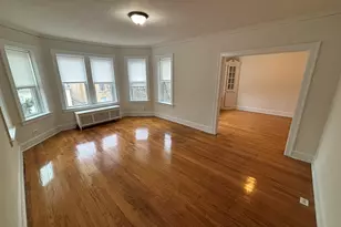 2216 W Thome Ave, Chicago, IL 60659 - Photo 9