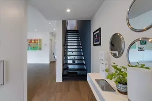 559 E 50th St, Chicago, IL 60615 - Photo 7