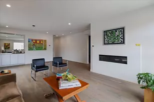 559 E 50th St, Chicago, IL 60615 - Photo 9