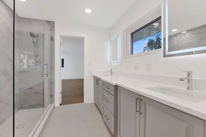 6444 N Knox Avenue, Lincolnwood, IL 60712 - Photo 5