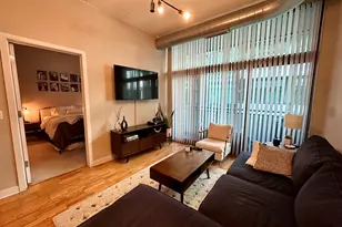 660 W Wayman St, Chicago, IL 60661 - Photo 17