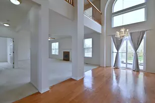 2914 Kelly Dr, Elgin, IL 60124 - Photo 13