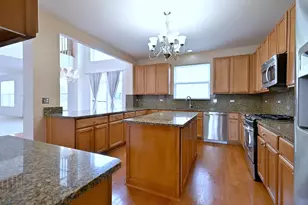2914 Kelly Dr, Elgin, IL 60124 - Photo 9