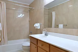 2914 Kelly Dr, Elgin, IL 60124 - Photo 37