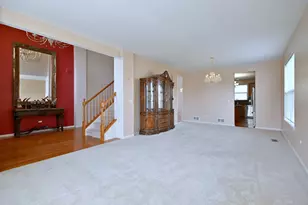 2914 Kelly Dr, Elgin, IL 60124 - Photo 3